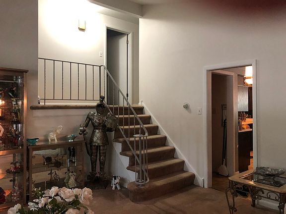 4th image of 15305 Drexel Ave