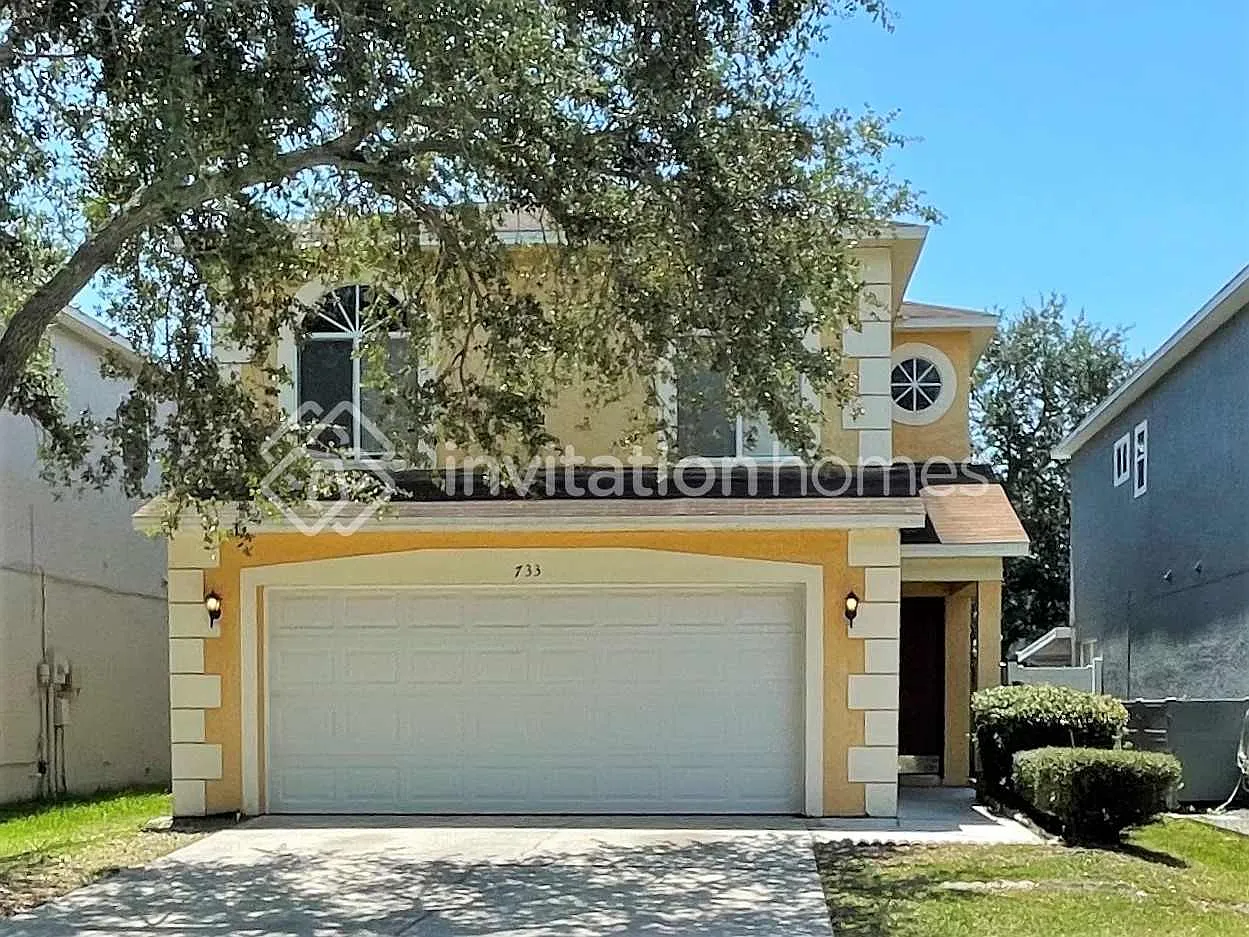 733 Burlwood St Brandon, FL 33511 — Photo 1
