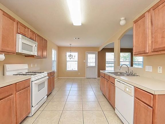 3rd image of 6522 Portlick Dr