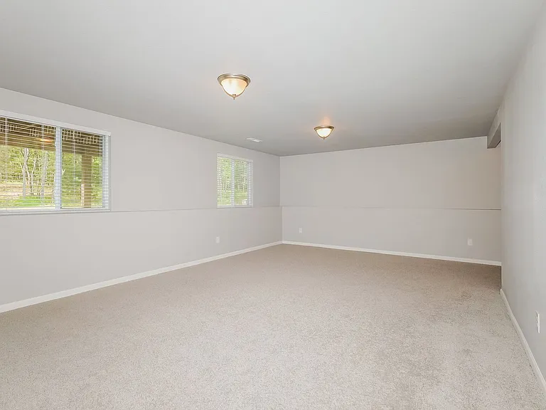 5233 Bittersweet Dr — Photo 30