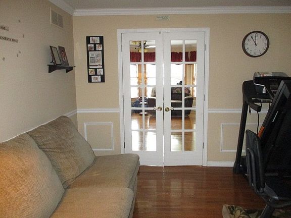 4th image of 1 Deerfield Dr