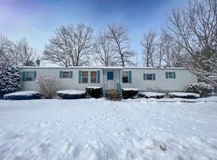 908 Camelot Dr, Exeter, NH 03833