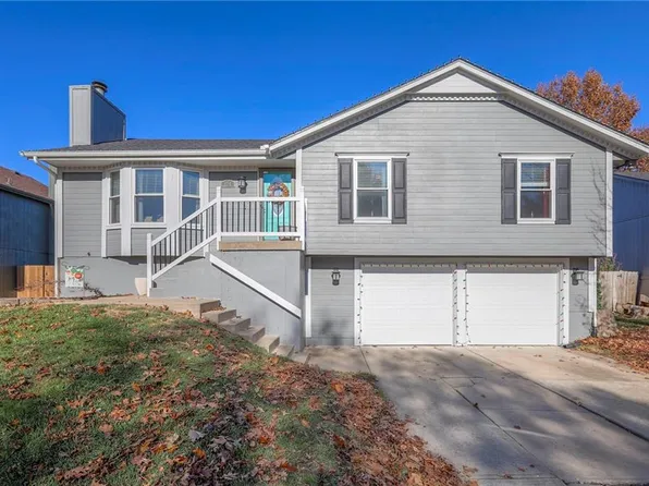 104 SW Nelson Dr, Grain Valley, MO 64029