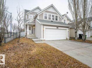 7620 11th Ave SW, Edmonton, AB T6X 1M7