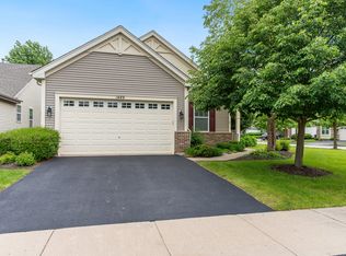 1449 Mansfield Dr, Aurora, IL 60502