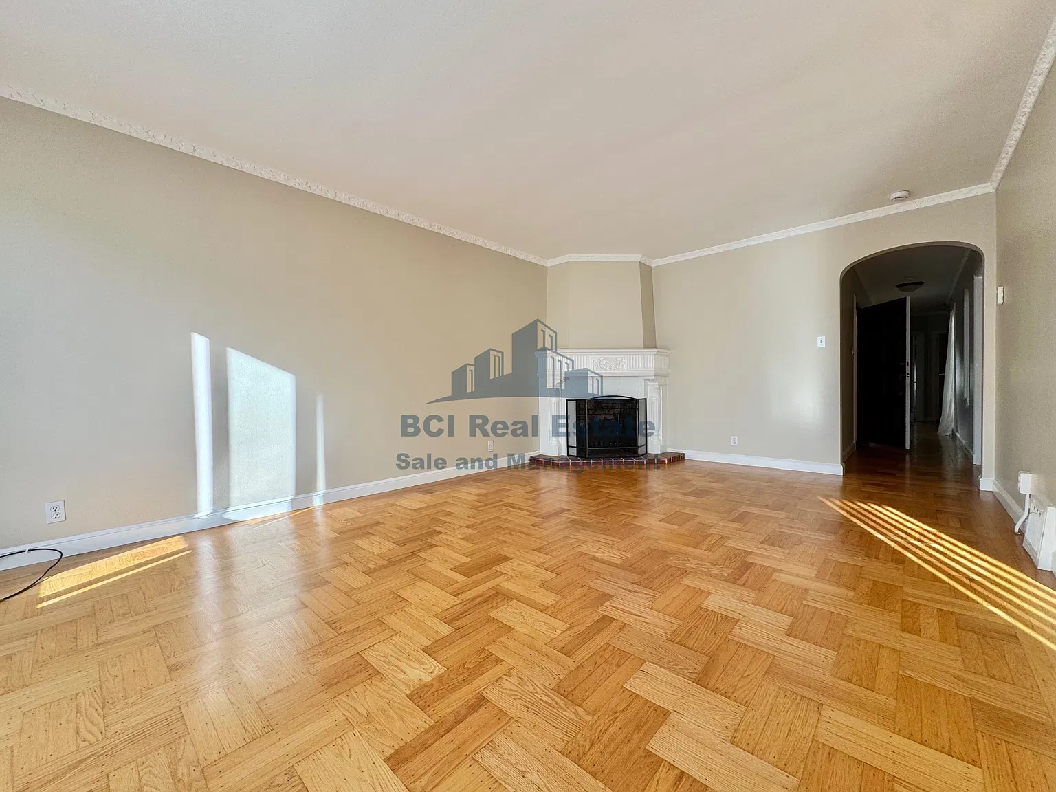 2 bed, 1.5 bath, $6,420 — Photo 4