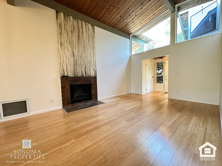 417 Brazil St — Photo 3