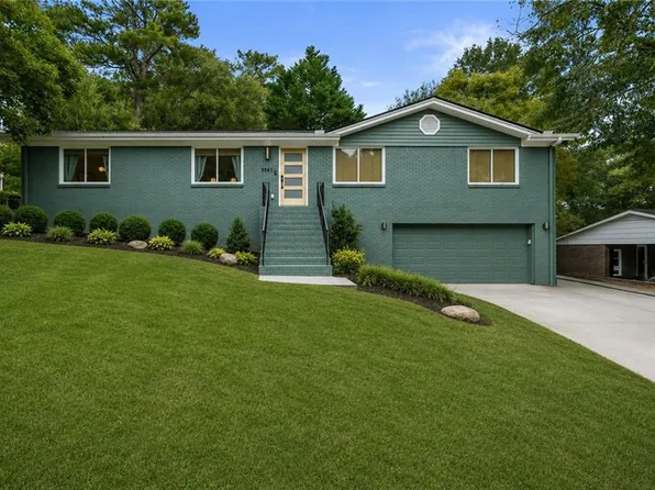 3941 Lake Dr SE, Smyrna, GA 30082