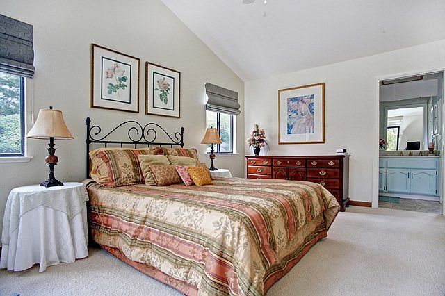 1st image of 75 Bordeaux Ct