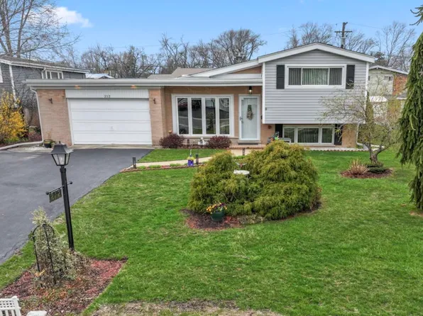 212 Valerie Ct, Glenview, IL 60025