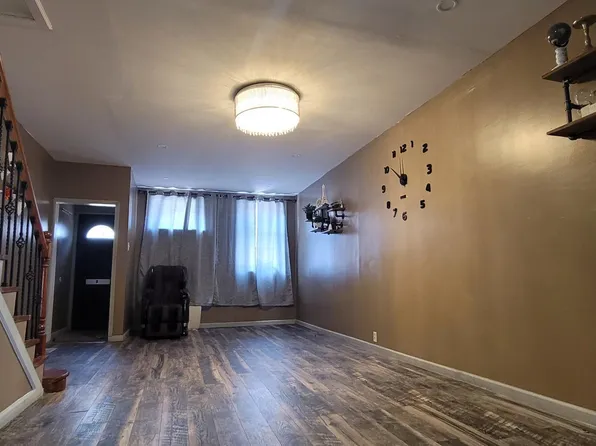 735 Tree St, Philadelphia, PA 19148