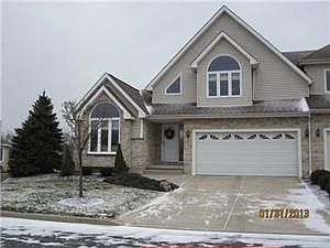 2nd image of 337 White Oak Ln