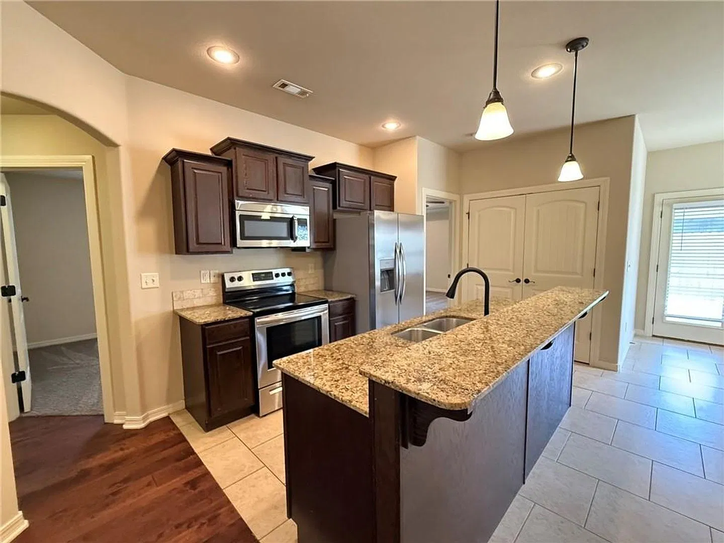 Nice Home in middle of Fayetteville — Photo 4