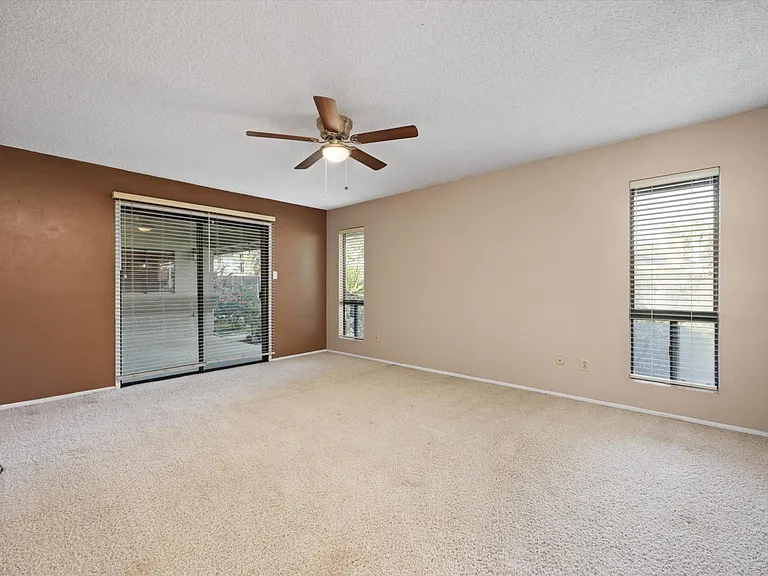 7808 Selkirk Dr — Photo 16
