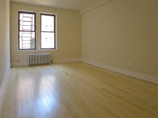 Rented by SW Queens Mezzanine | media 24