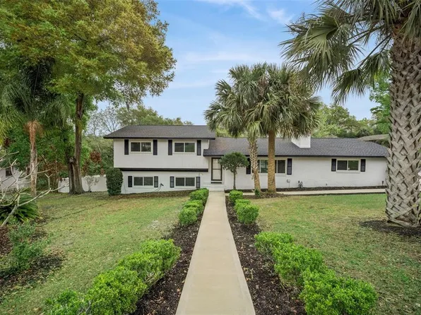 1450 Hilltop Dr, Mount Dora, FL 32757