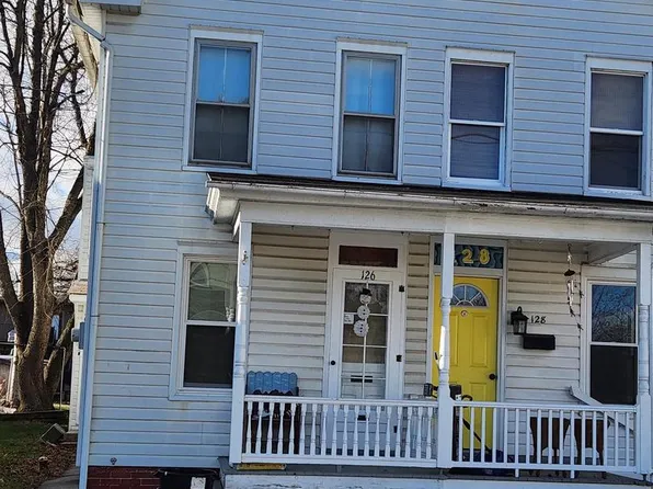 126 N Charlotte St, Manheim, PA 17545