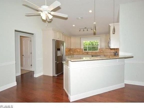 3rd image of 4543 SW 15th Ave
