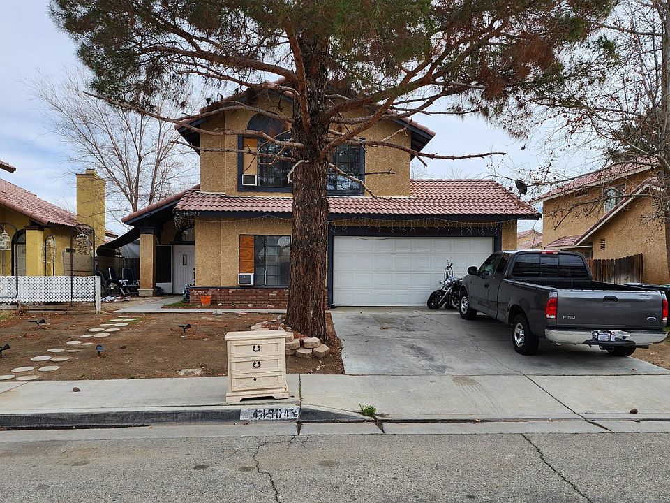 1st image of 44904 Rock Island Dr