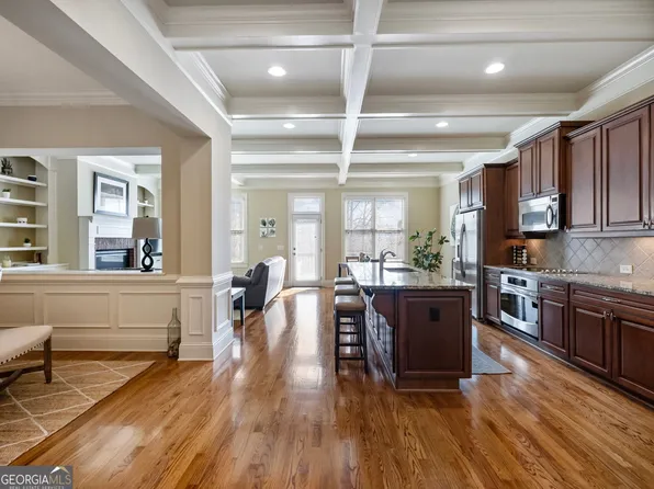 6947 Fellowship Ln, Flowery Branch, GA 30542