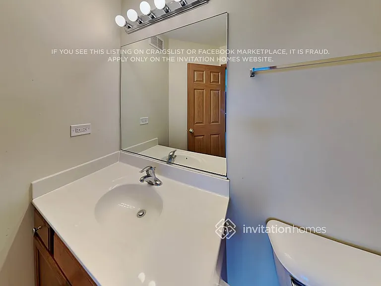 667 Four Seasons Blvd — Photo 17
