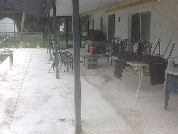 4th image of 421 Aberdeen Ct N