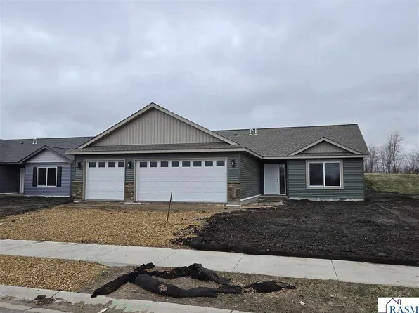 315 Falcon Run, Eagle Lake, MN 56024