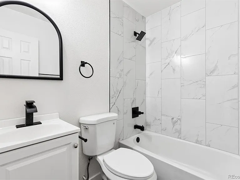 2280 S Decatur St — Photo 12