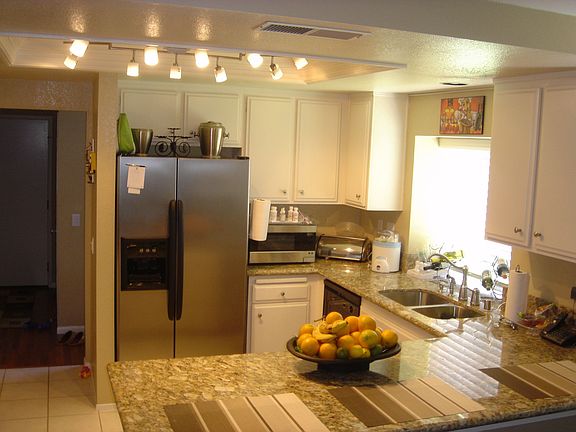 2nd image of 607 Via La Paloma
