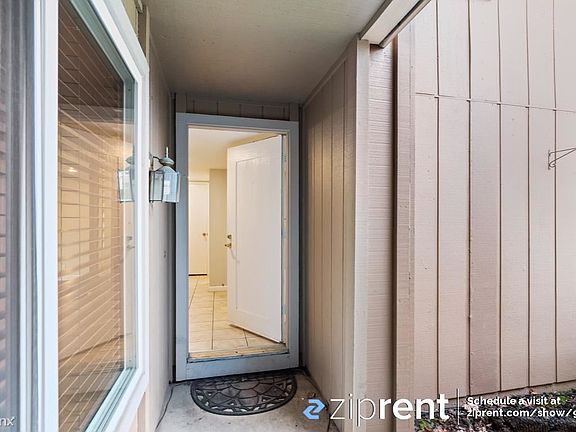 2nd image of 10164 Potters Hatch Cir