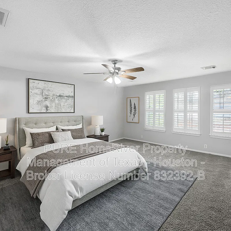 4 bed, 3.5 bath, 2448 sqft, $2,275 — Photo 4