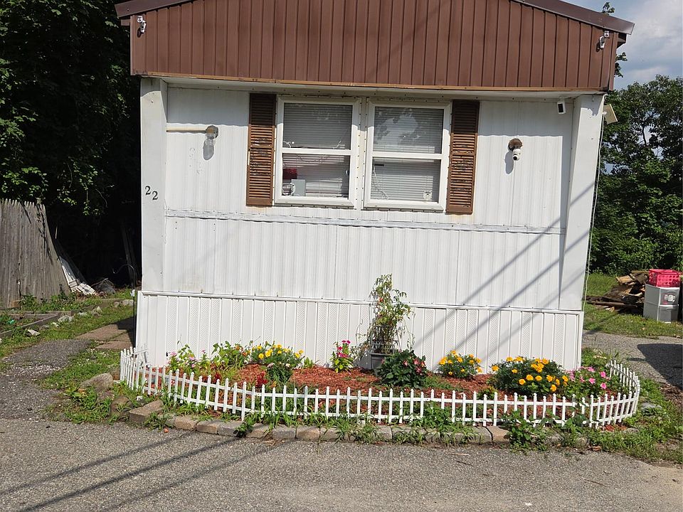 1st image of 9 Rivercrest Road #22