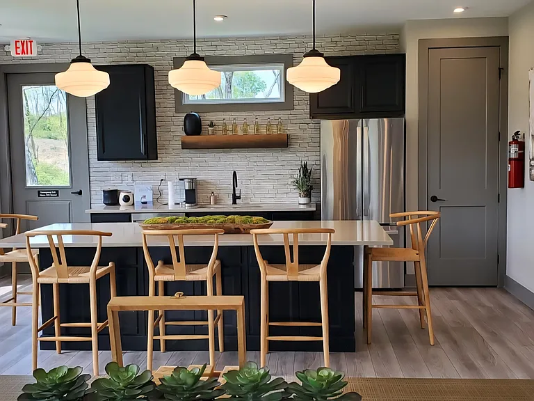686 Daphne Way #686 — Photo 27