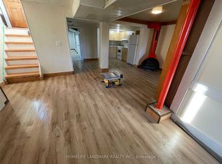 102 Billington Cres, Toronto, ON M3A2G6