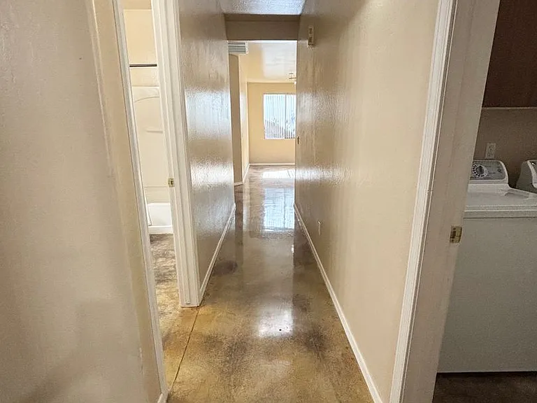 3147 E Vallejo Dr — Photo 24