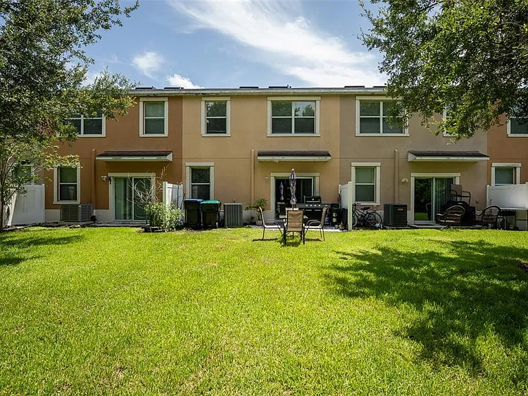 11191 Savannah Landing Cir — Photo 36