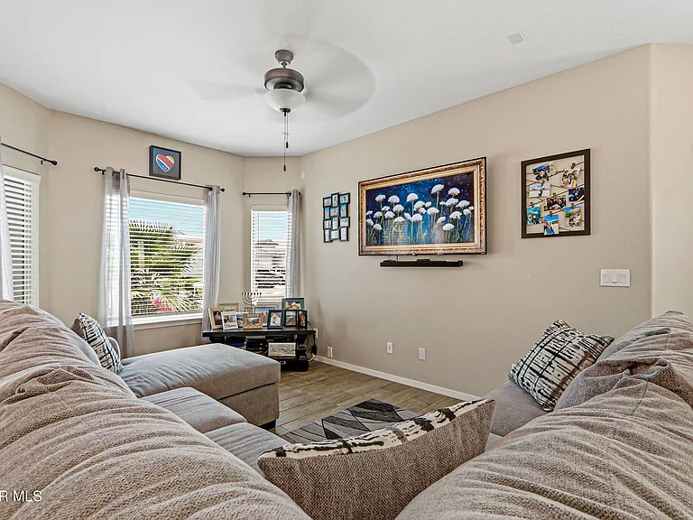 13066 Grantham Ln — Photo 31