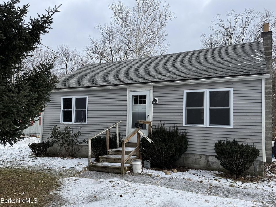 1st image of 104 Belden St