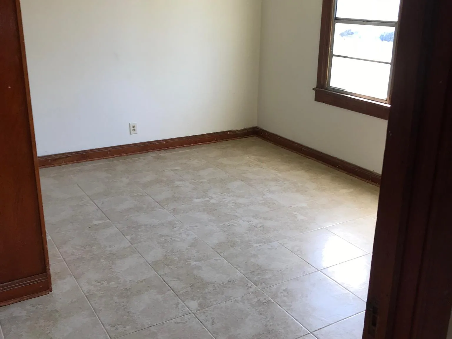 2 bed, 1350 sqft, $1,395 — Photo 4