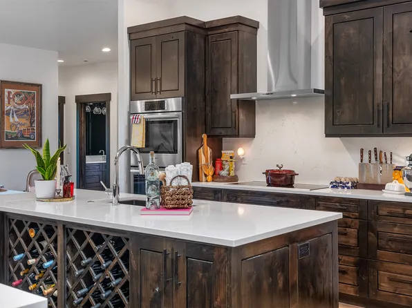 344 Chapman Ln, Bigfork, MT 59911