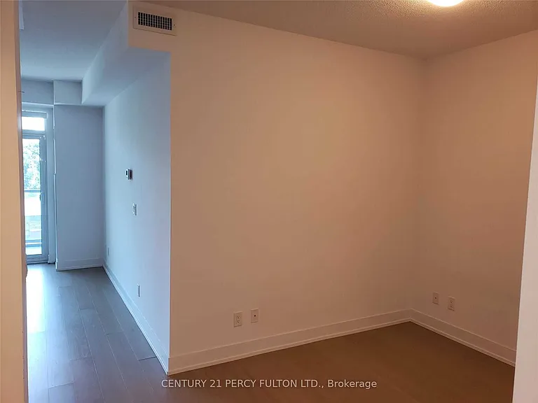 7 Kenaston Gdns #205 — Photo 13