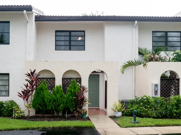 21820 Cypress Cir #C, Boca Raton, FL 33433