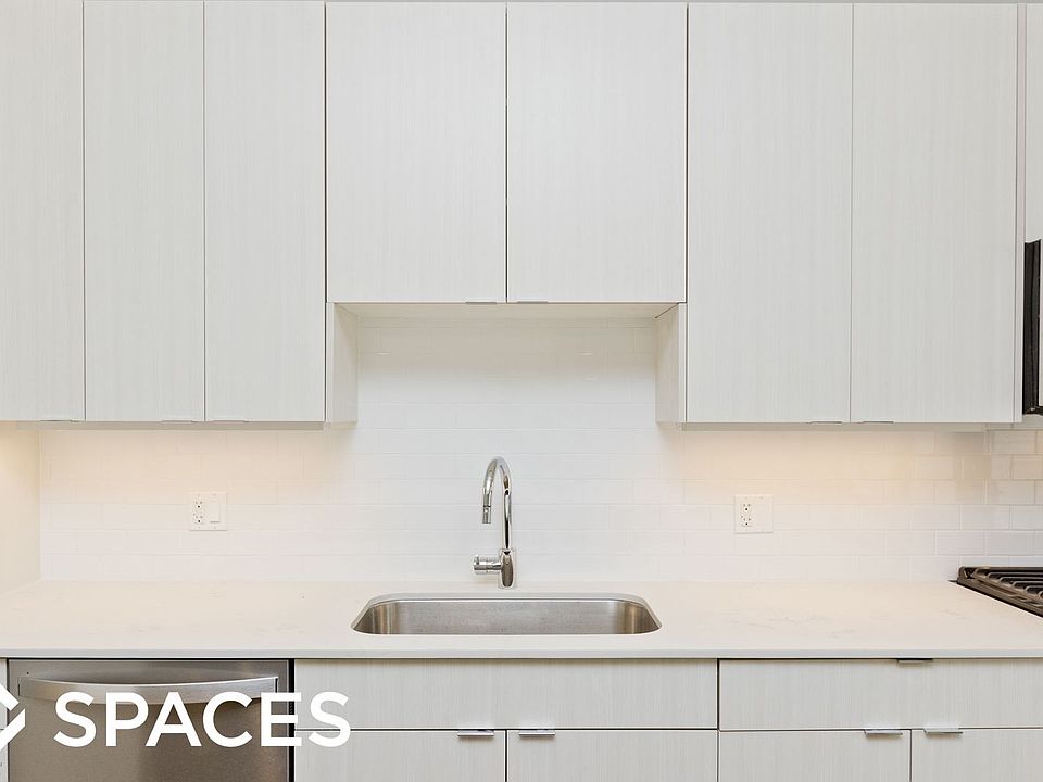 1st image of 4555 N Ravenswood Ave #304