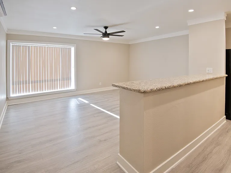 Sunset Ridge at La Crescenta — Photo 31