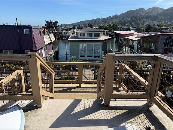 2nd image of 13 Liberty Dock #A