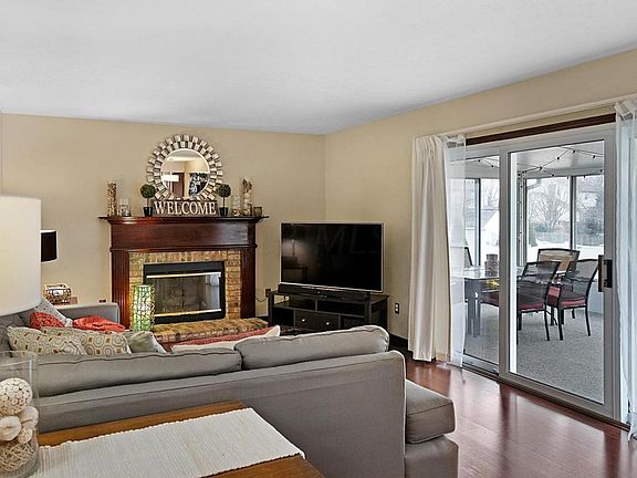 2nd image of 5268 Hyde Park Dr