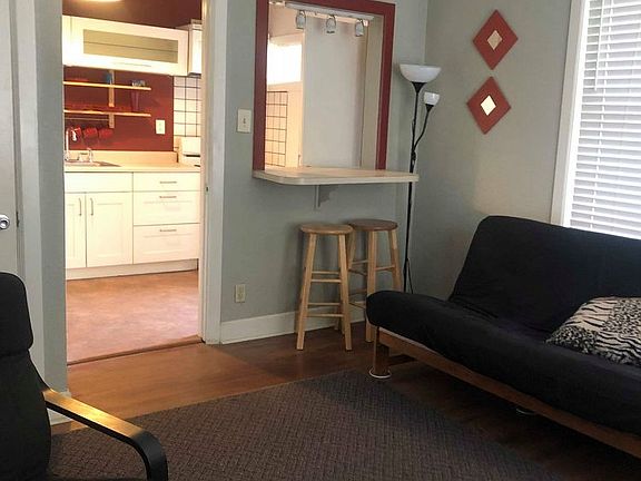 4th image of 520 Magazine St APT 7