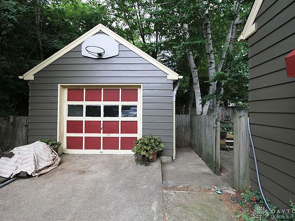 4th image of 214 Valleyview Dr