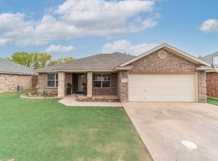 9805 Iola Ave, Lubbock, TX 79424