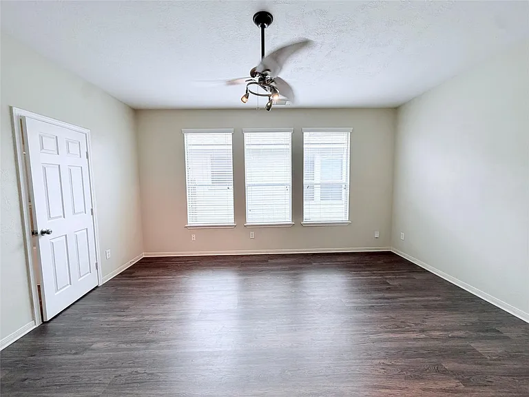 7403 Bering Landing Dr — Photo 15
